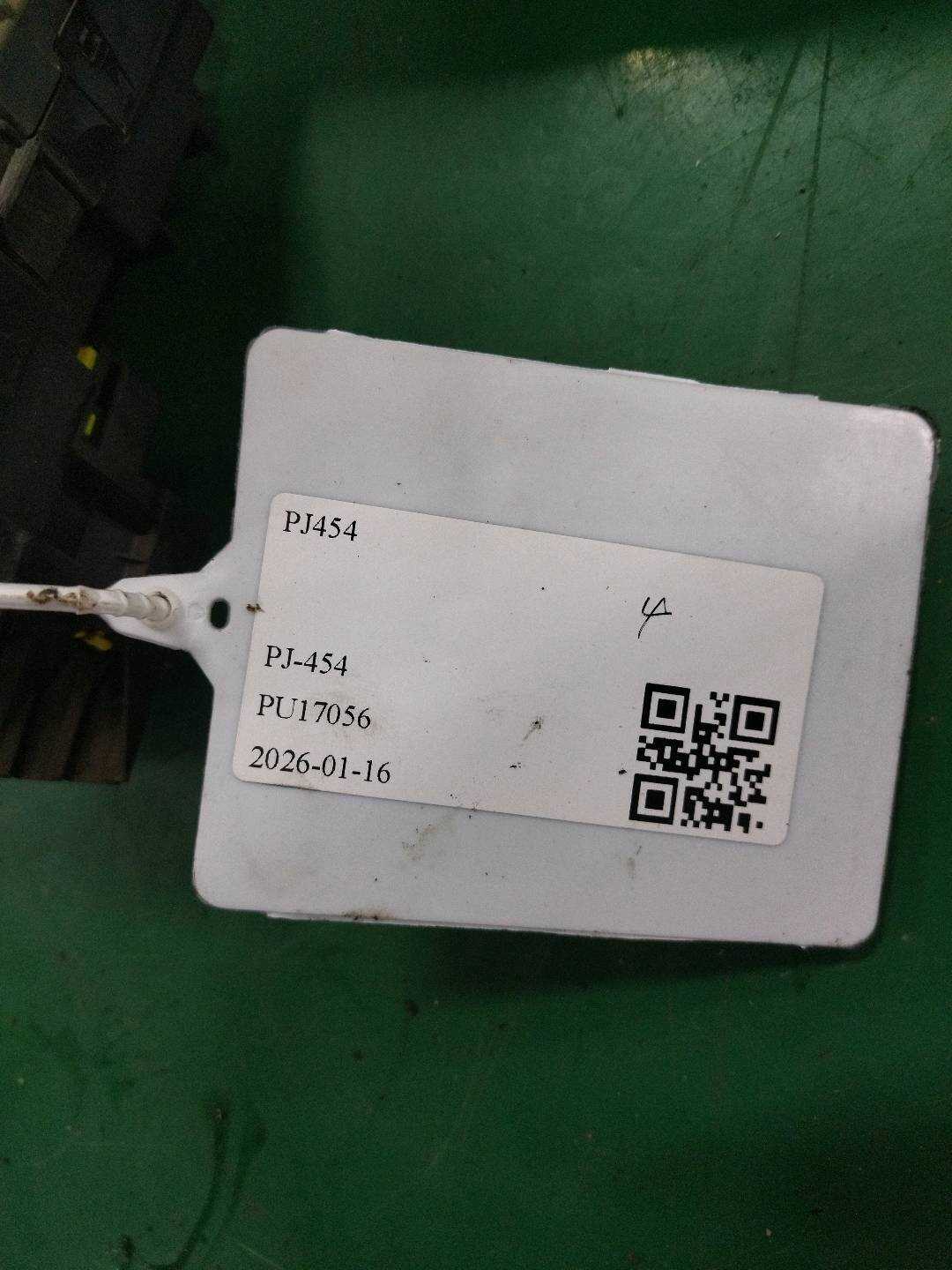 1L3T14A094BA 保险丝盒