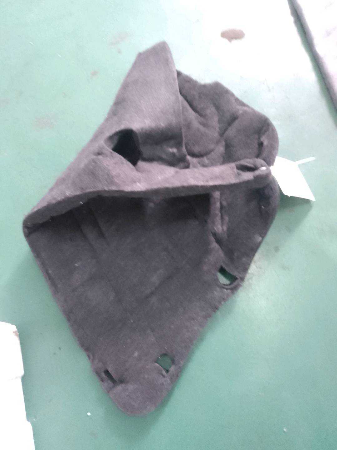 8K0863979C 减震装置,用于车门饰板