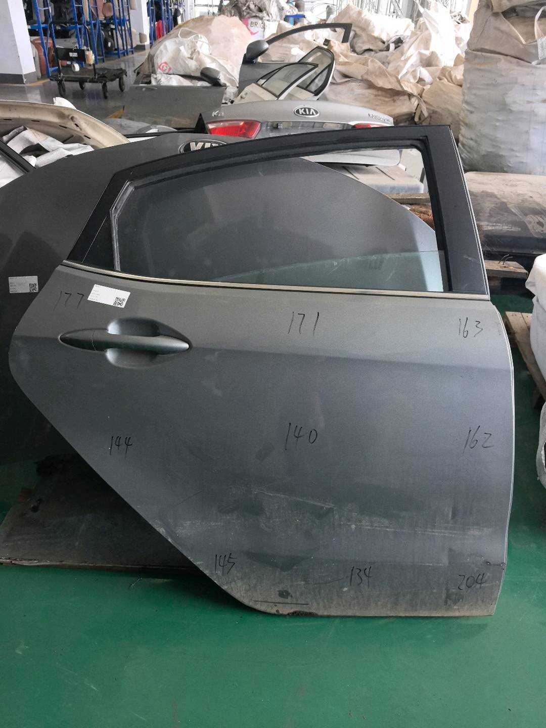 K770044X000DJ 后门壳(右)