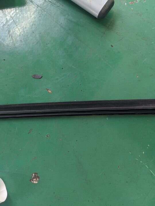 681730D140 Rear Door Window Molding (Right Inner)