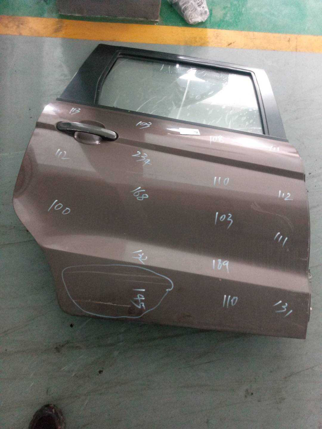 6201020FA01 后门壳(右)