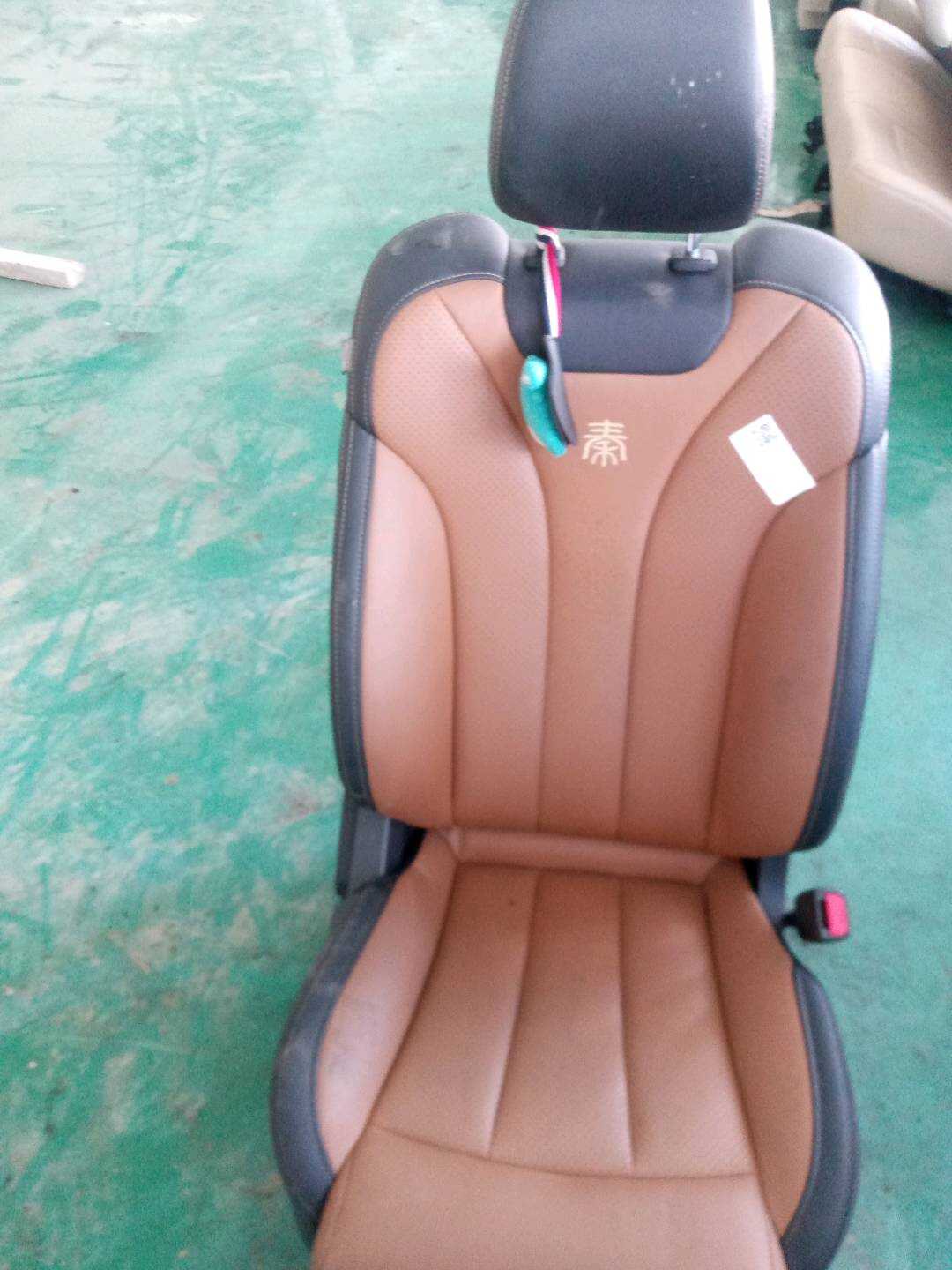 1179169800 副驾驶员座椅总成