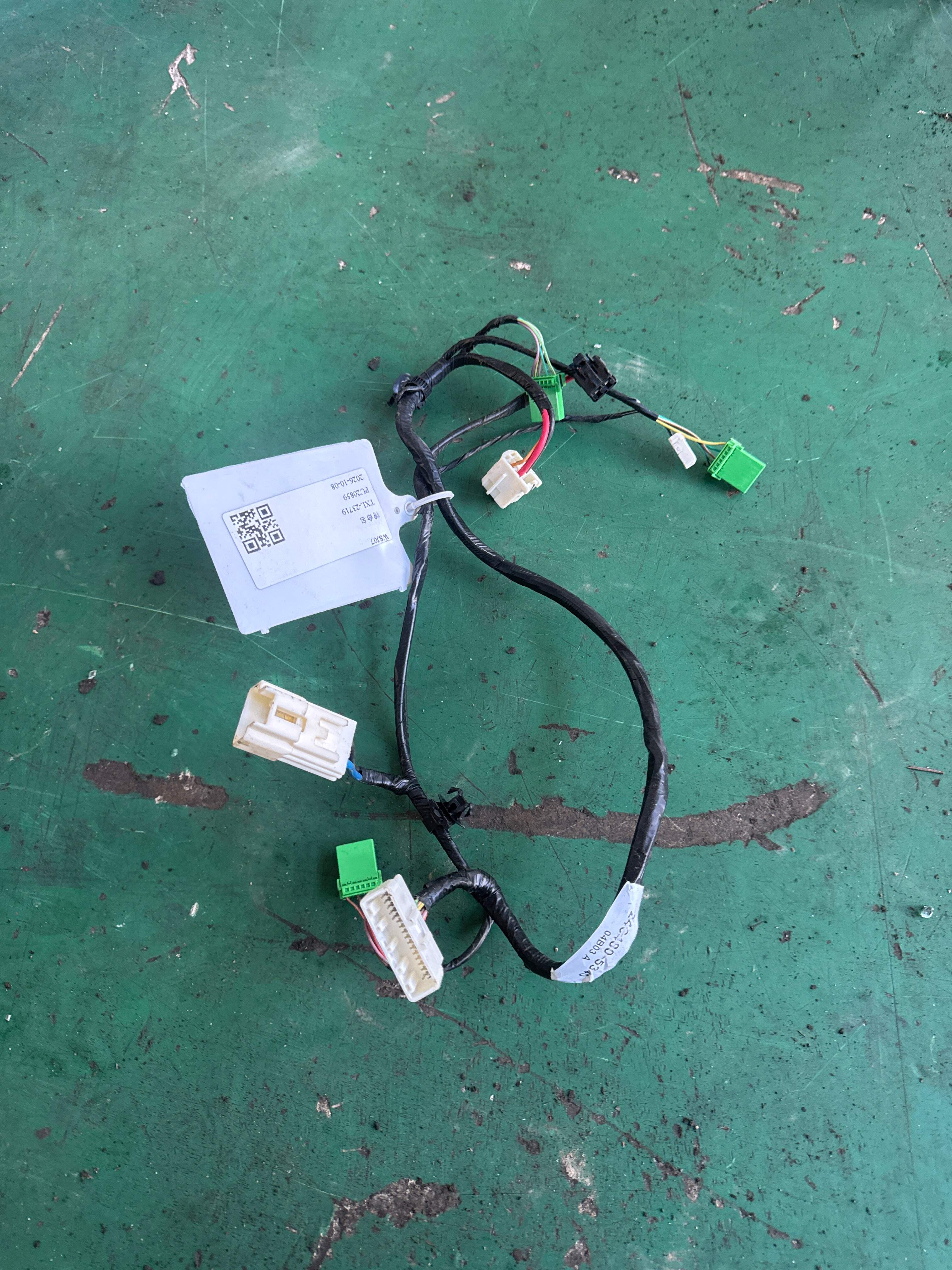 8105005ADUS160 鼓风机马达线束总成