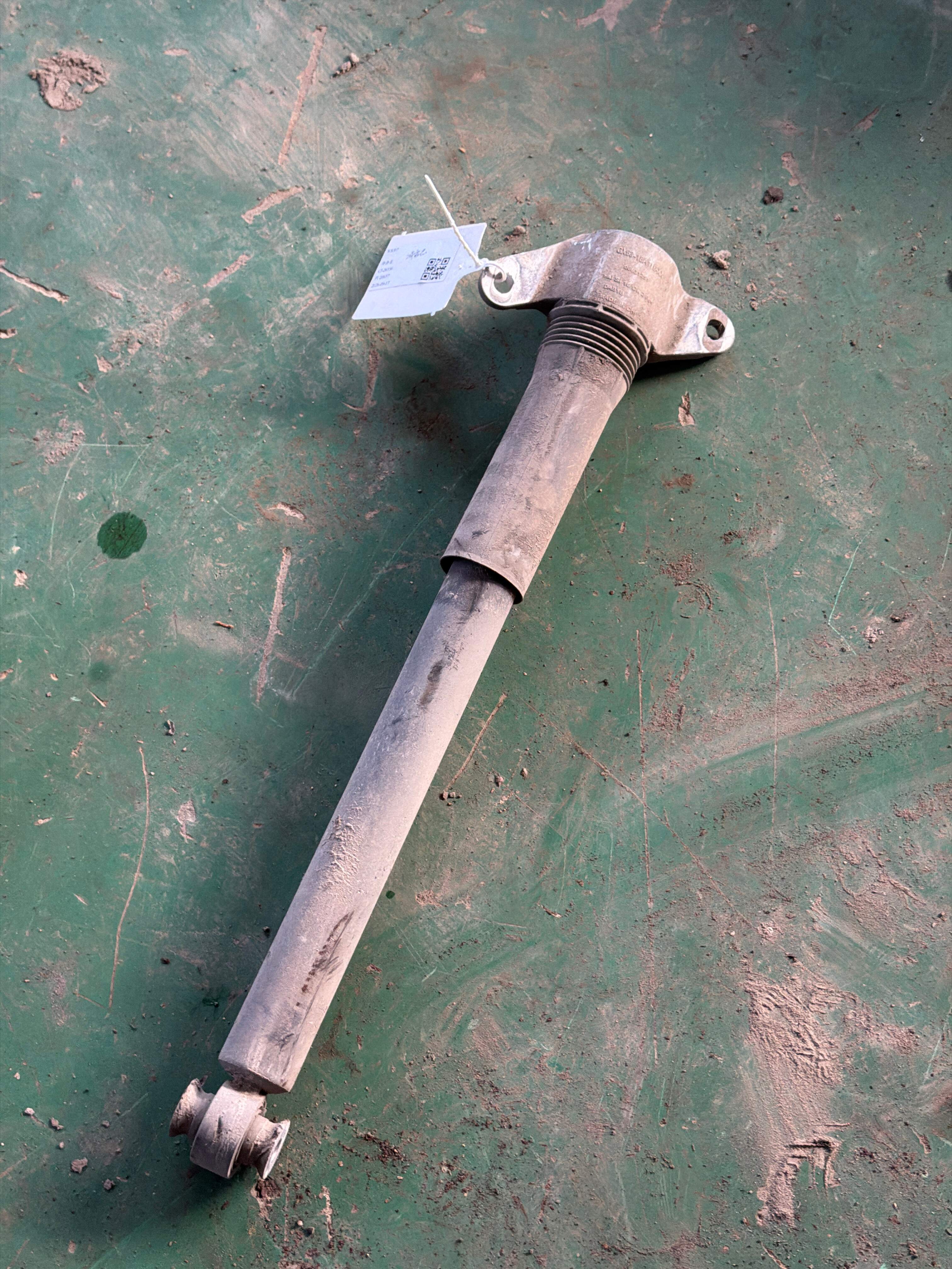T4A2011 Rear Shock Absorber Insert