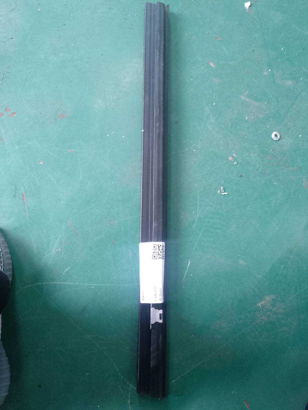51227289642 后门玻璃压条(右内)
