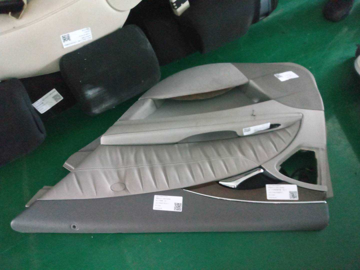A21173502717F72 后门内饰板（右）