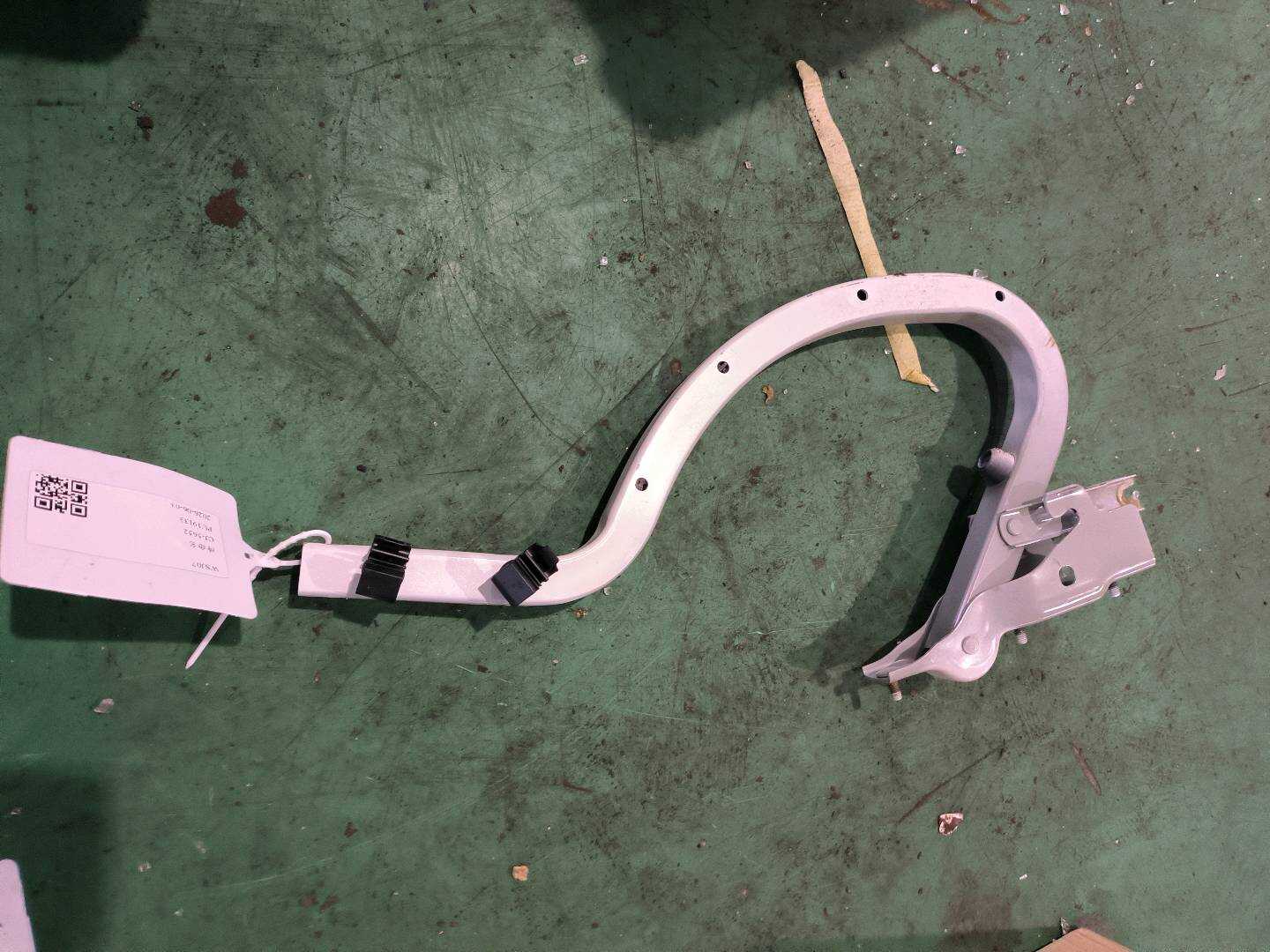 79210B3000 Trunk Lid Hinge, Left