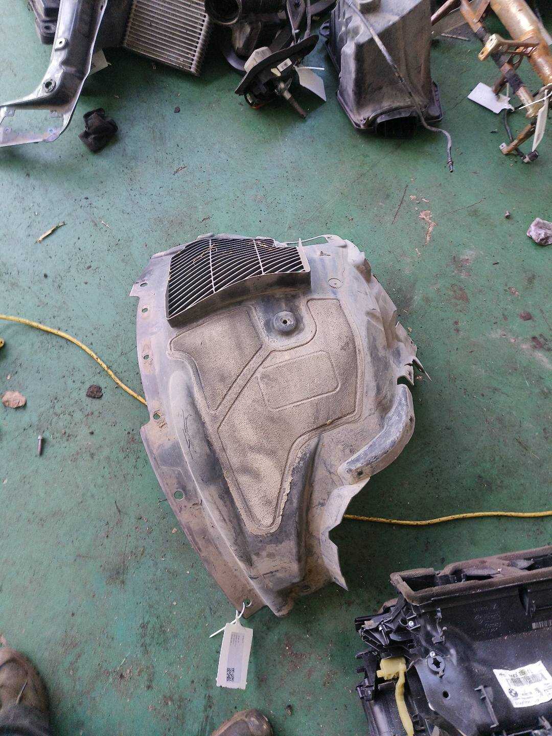 51717333521 Front Fender Liner, Front Left
