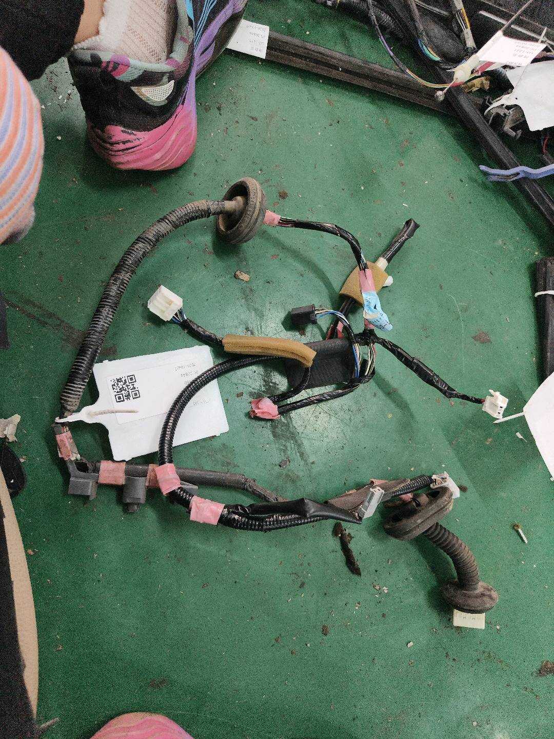 821530G020 后门线束（右）