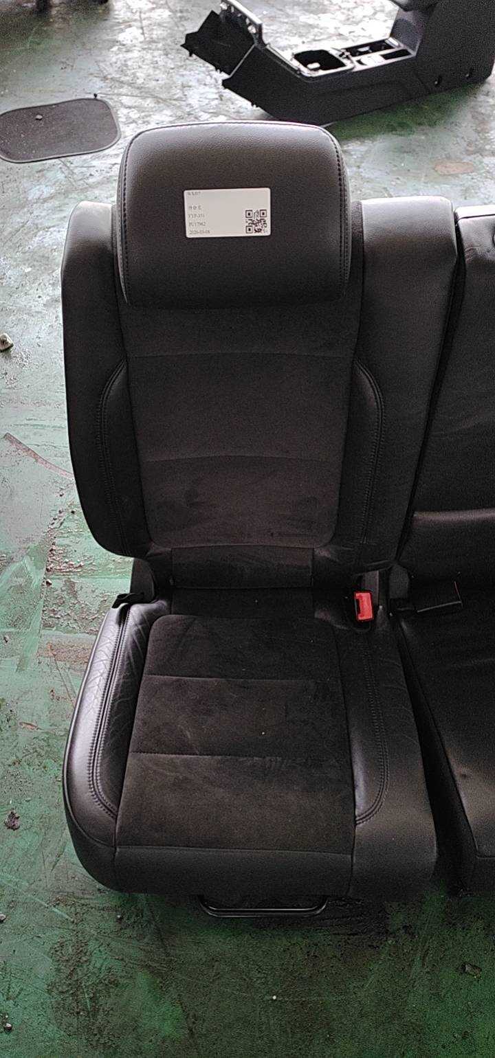 5ND885901CK84 后排座椅总成(右)