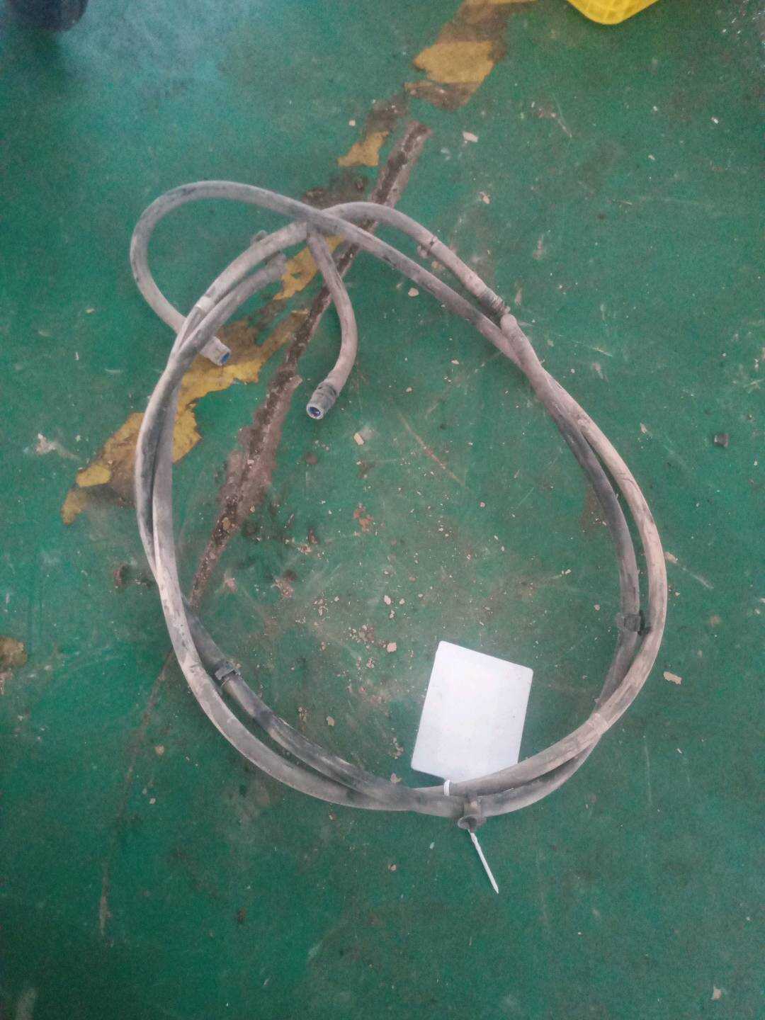 61677178742 前大灯清洗装置软管