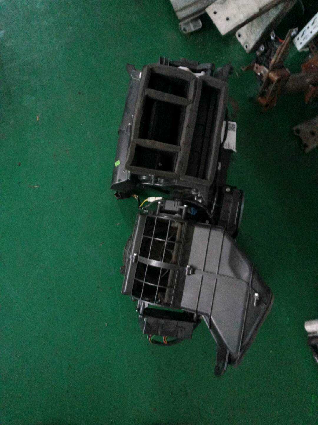 E2008107010AW1127432 Evaporator Assembly