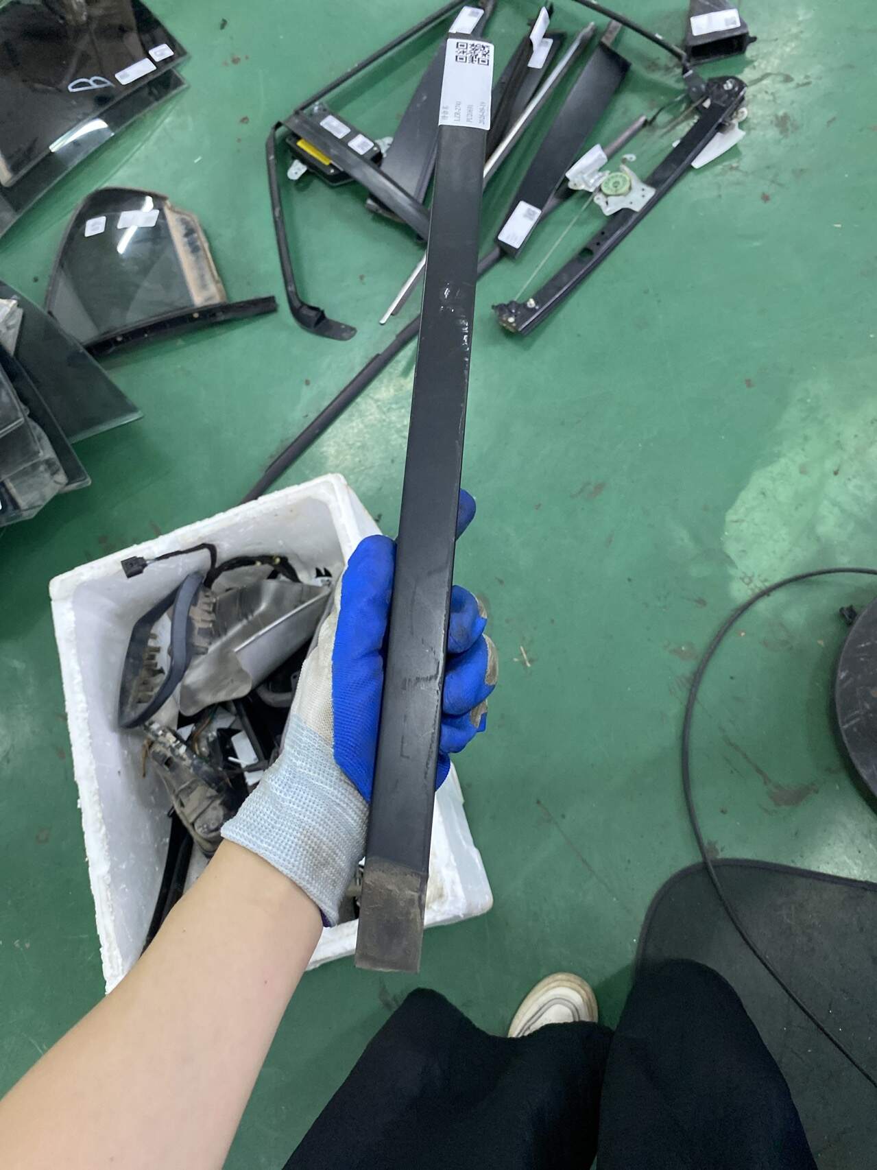 51348402578 右侧车窗导轨条