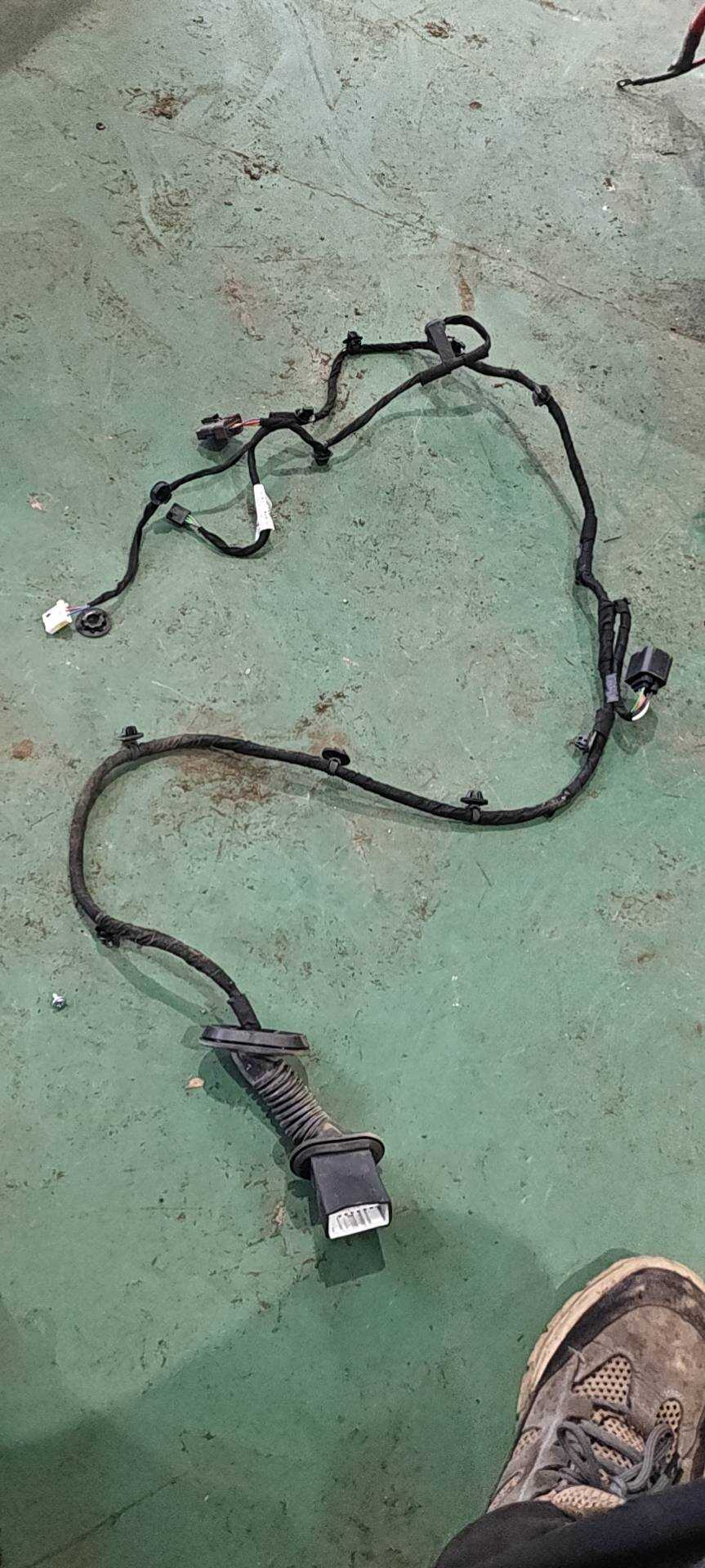 6600064402 左后车门线束