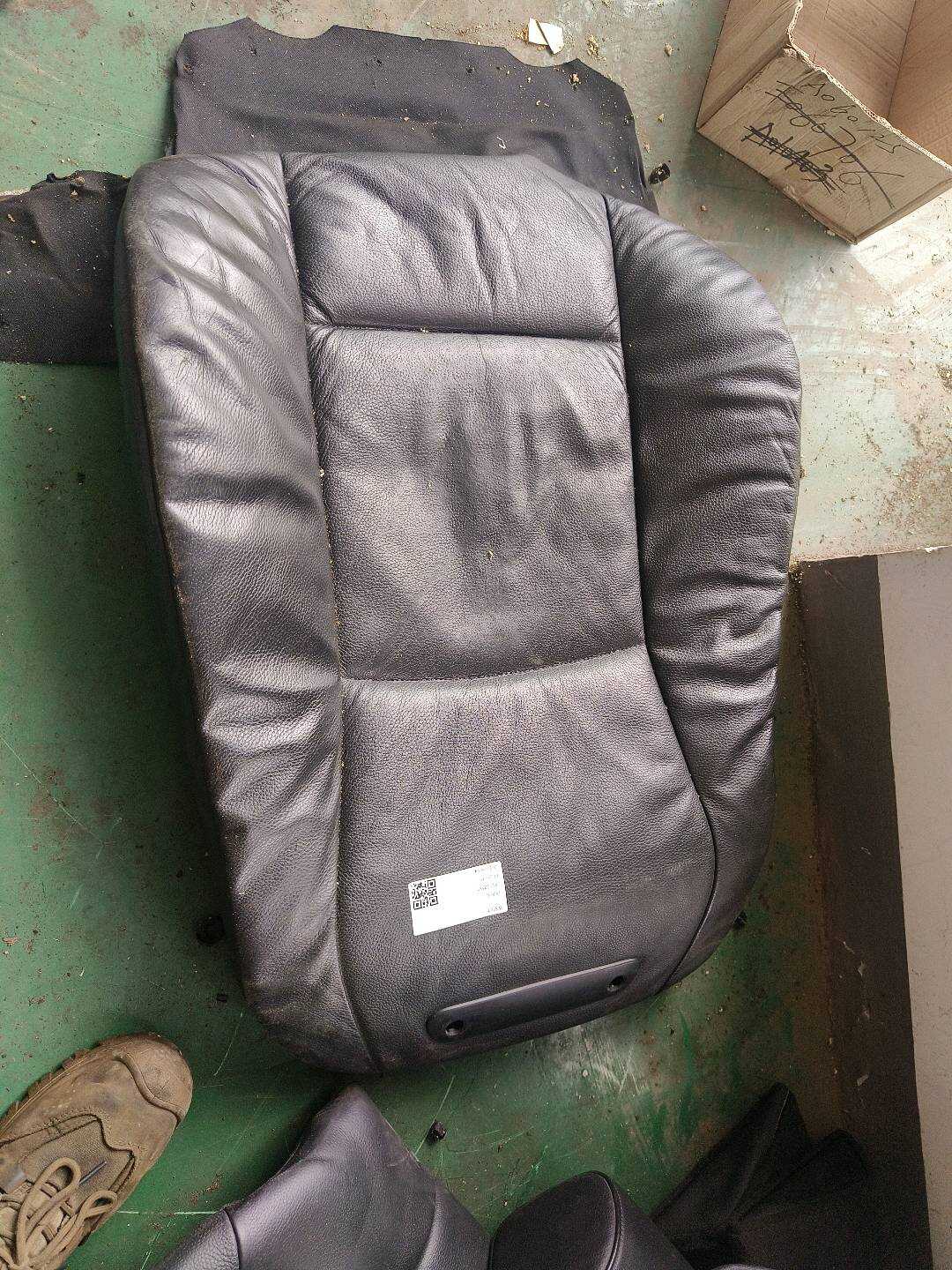 52107229967 副驾驶员座椅靠背软垫