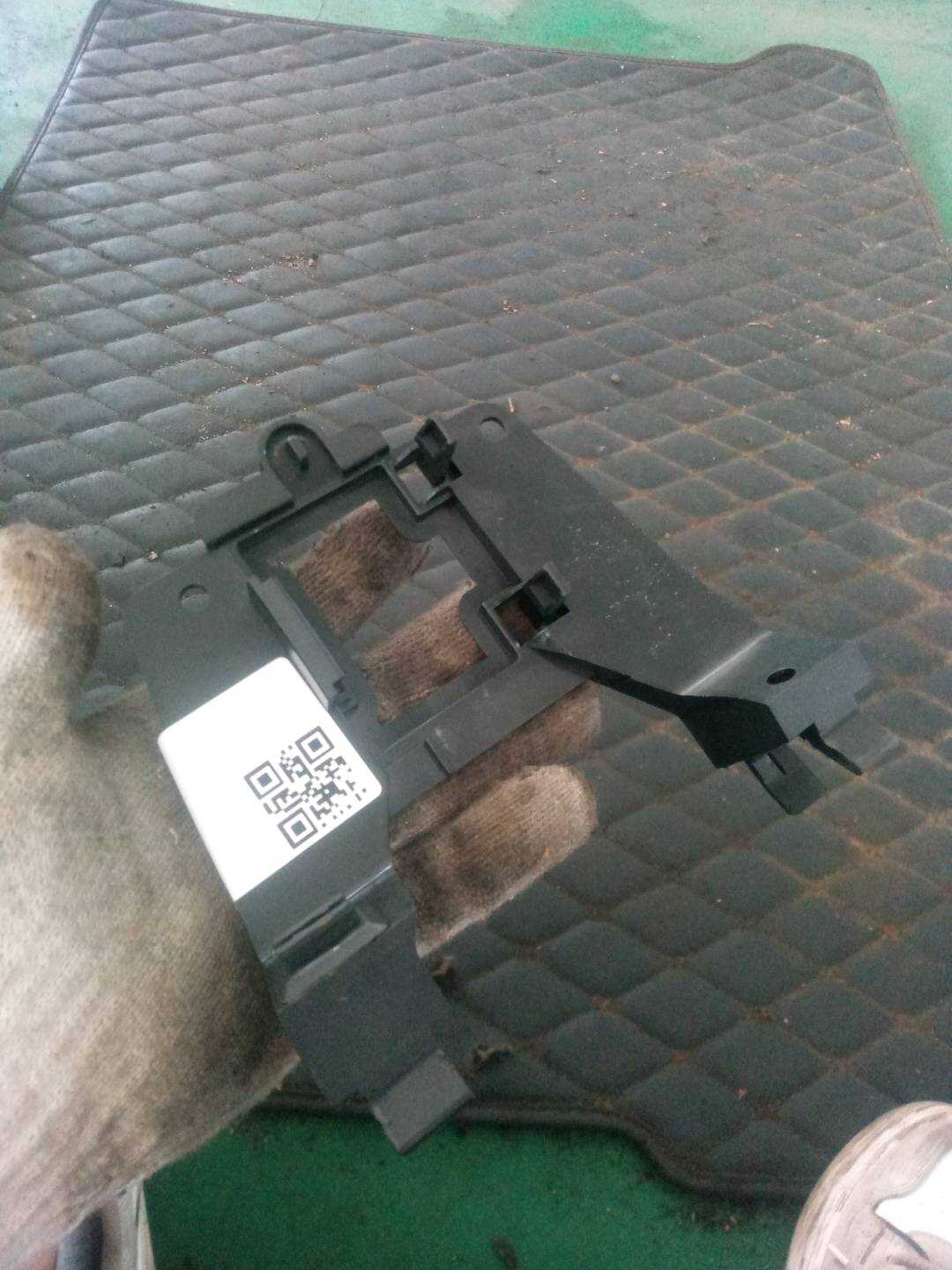 84109398981 支架 USB 集线器