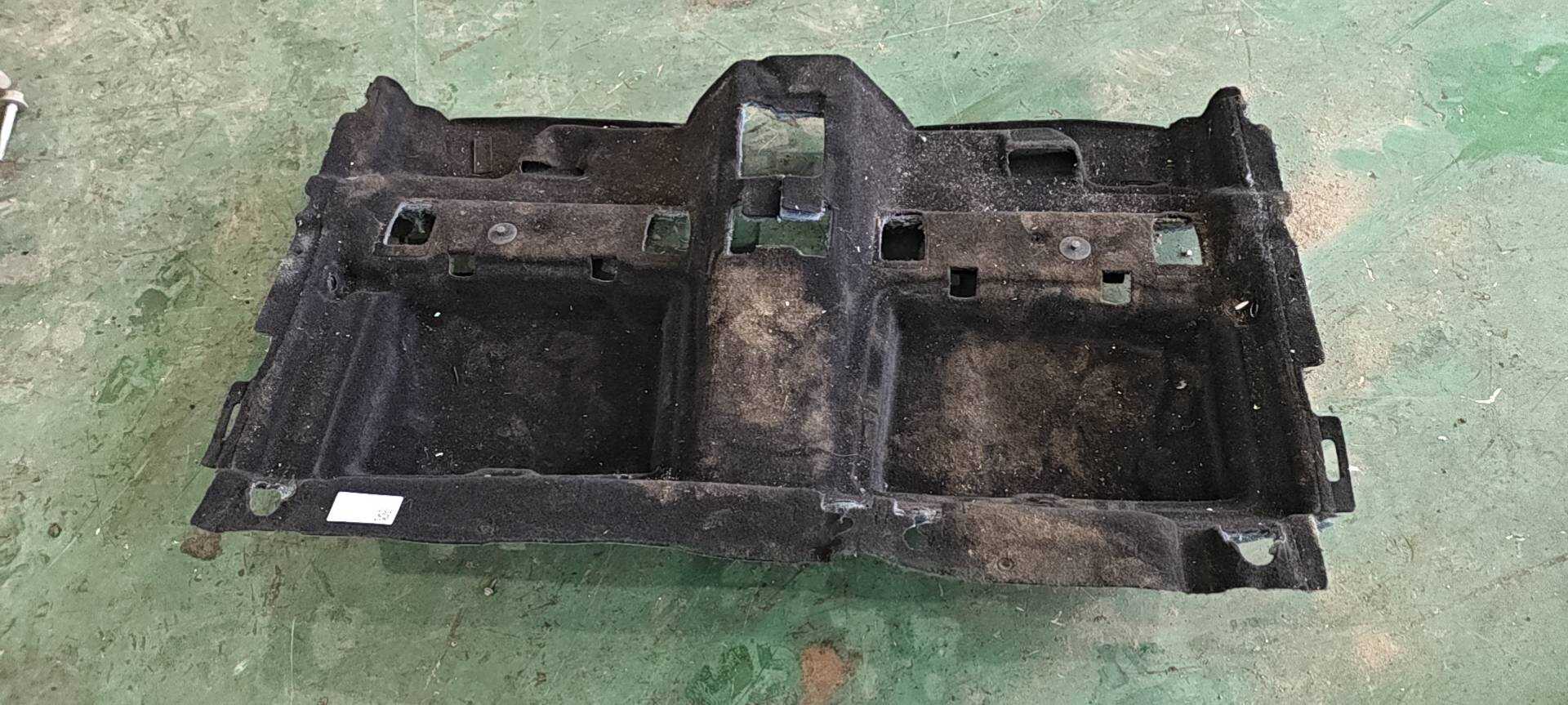 FK7BR13046AG3JA6 Floor Carpet, Rear