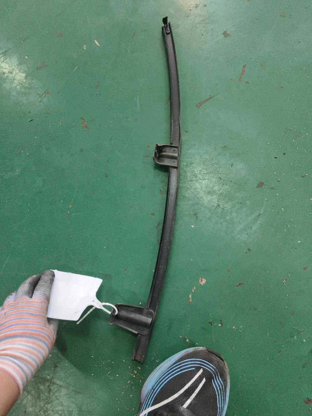 67407AA020 右后门车窗后下框架分总成
