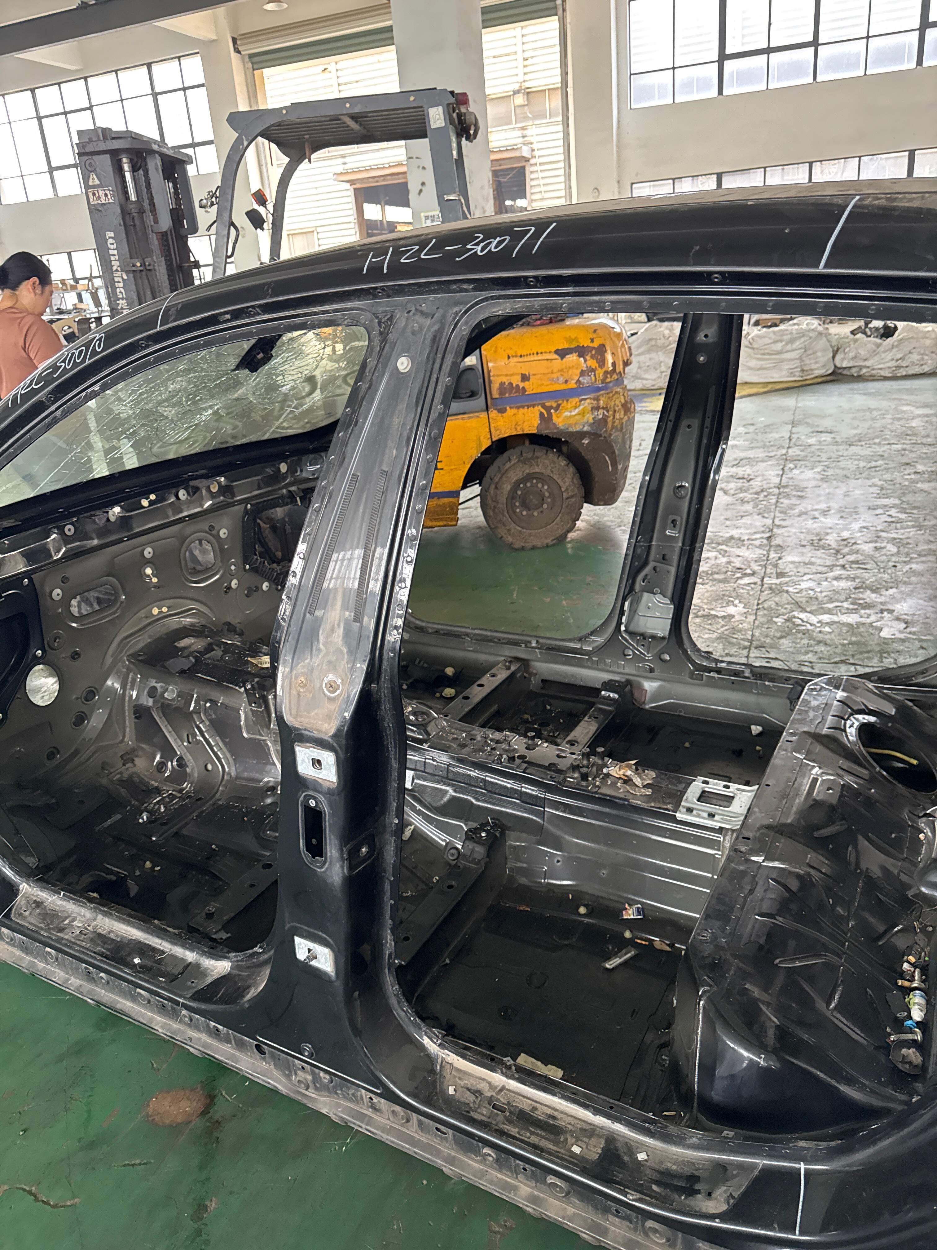 41217238613 B-Pillar Outer Panel, Left