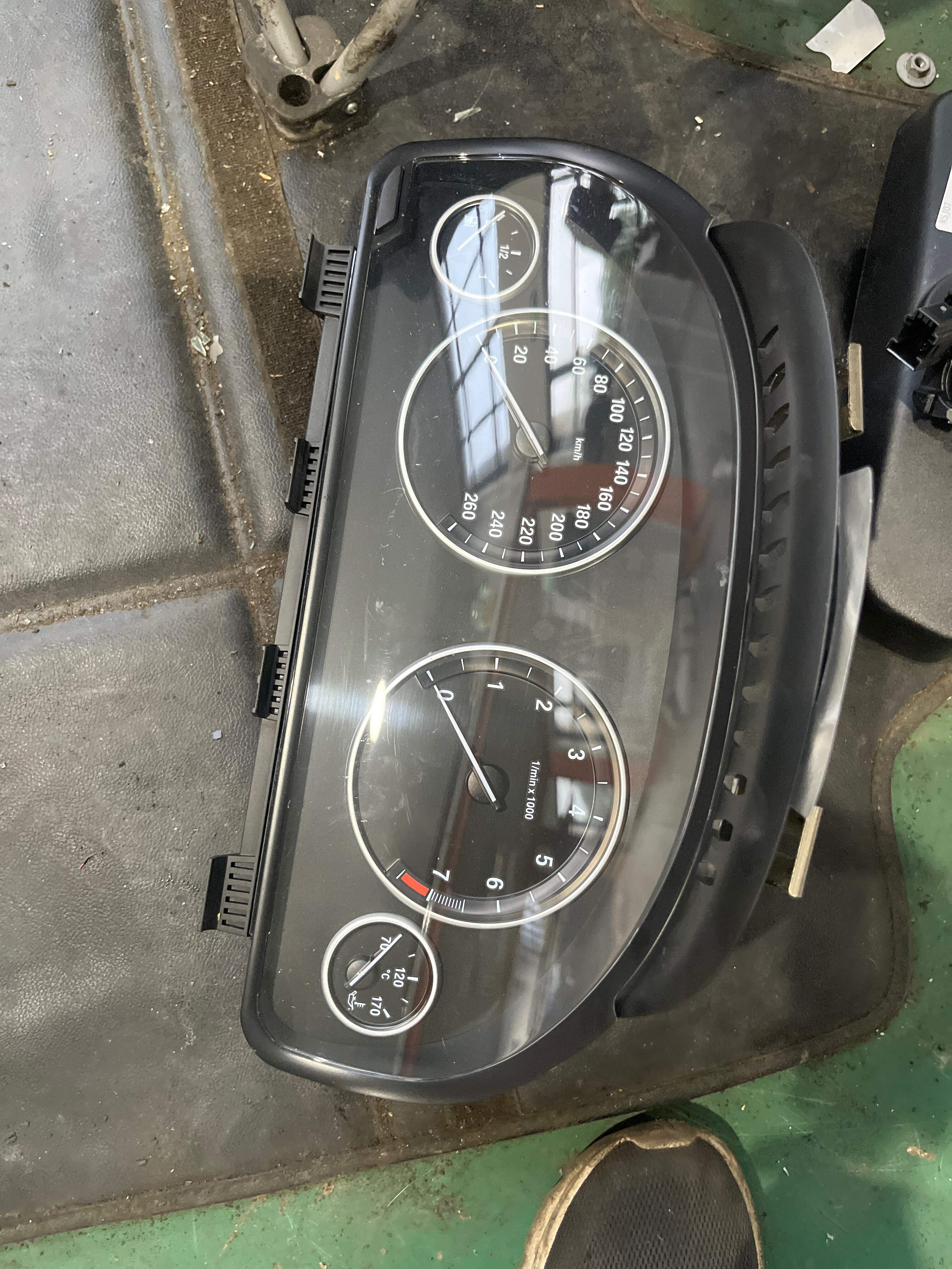 62108794189 Instrument Cluster Assembly