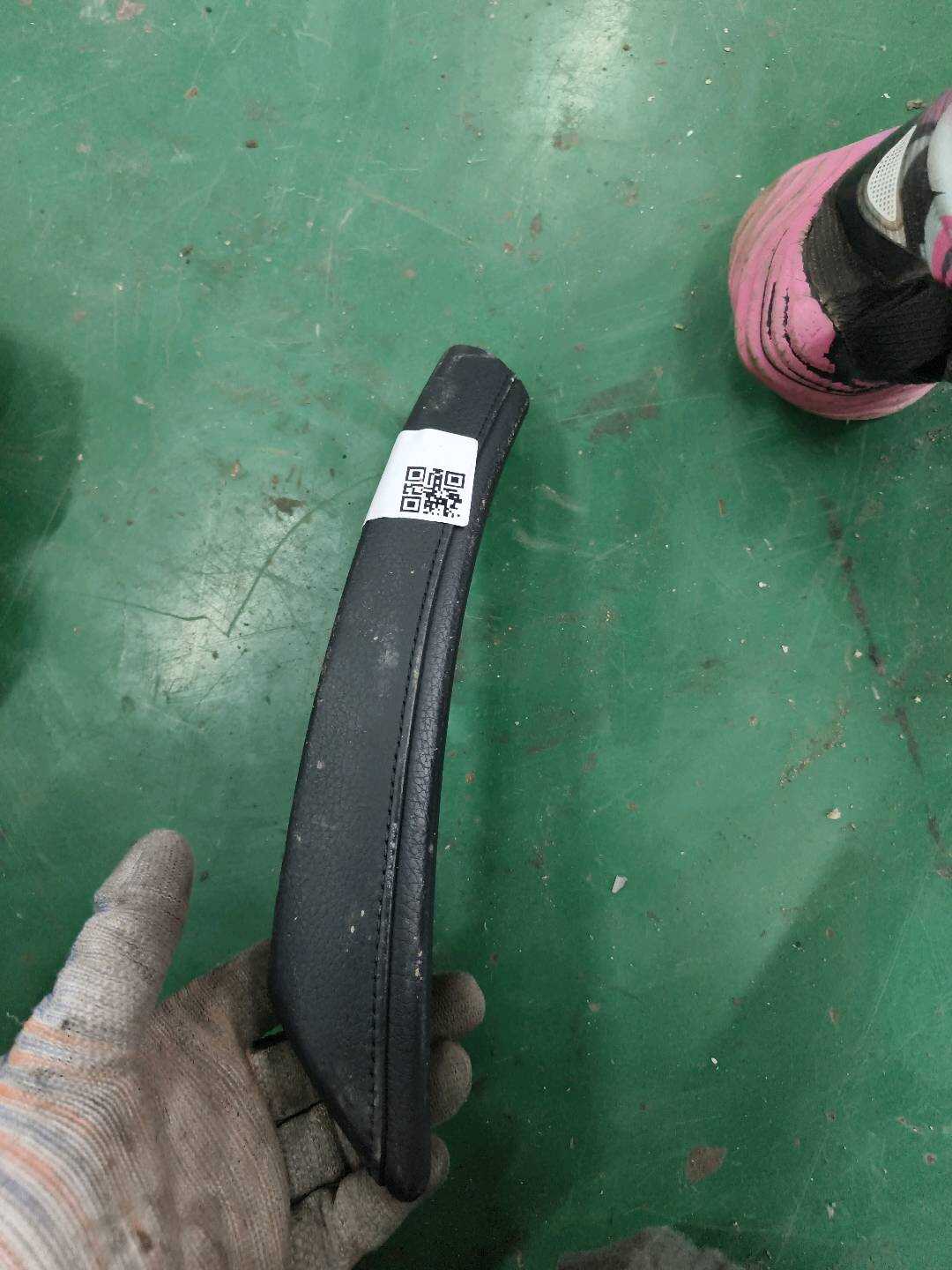 51426984628 后门扶手（右）