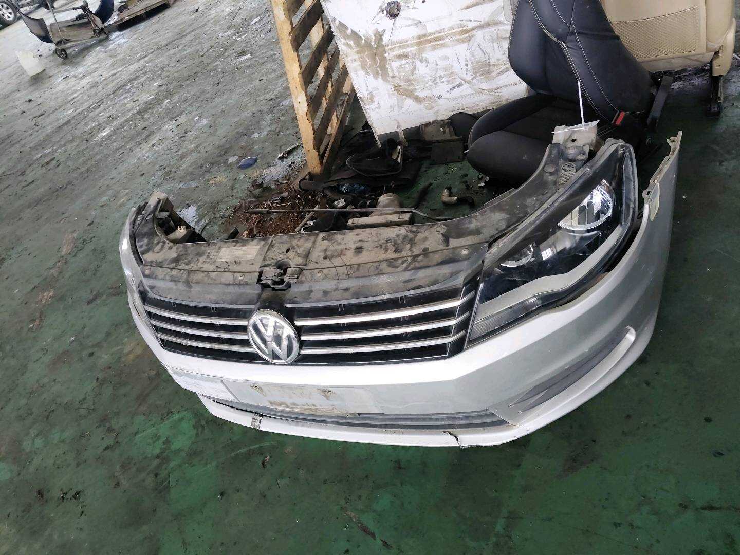 L180121251DQZ 前嘴