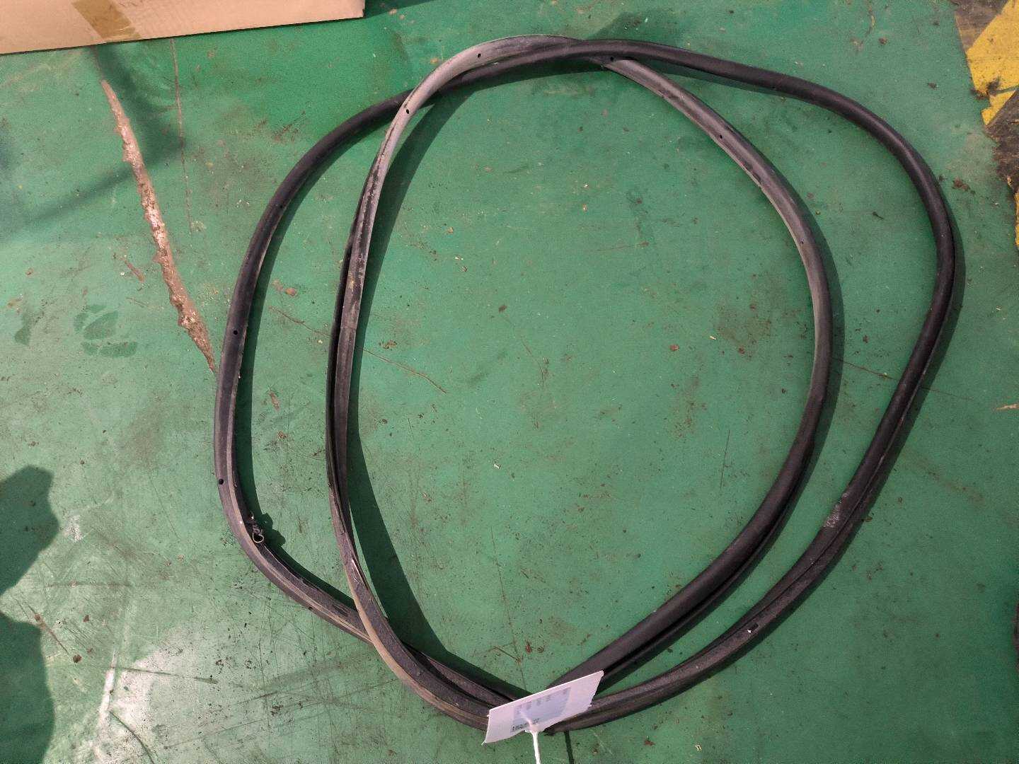 5TD837702D 前门车门密封胶条(右)