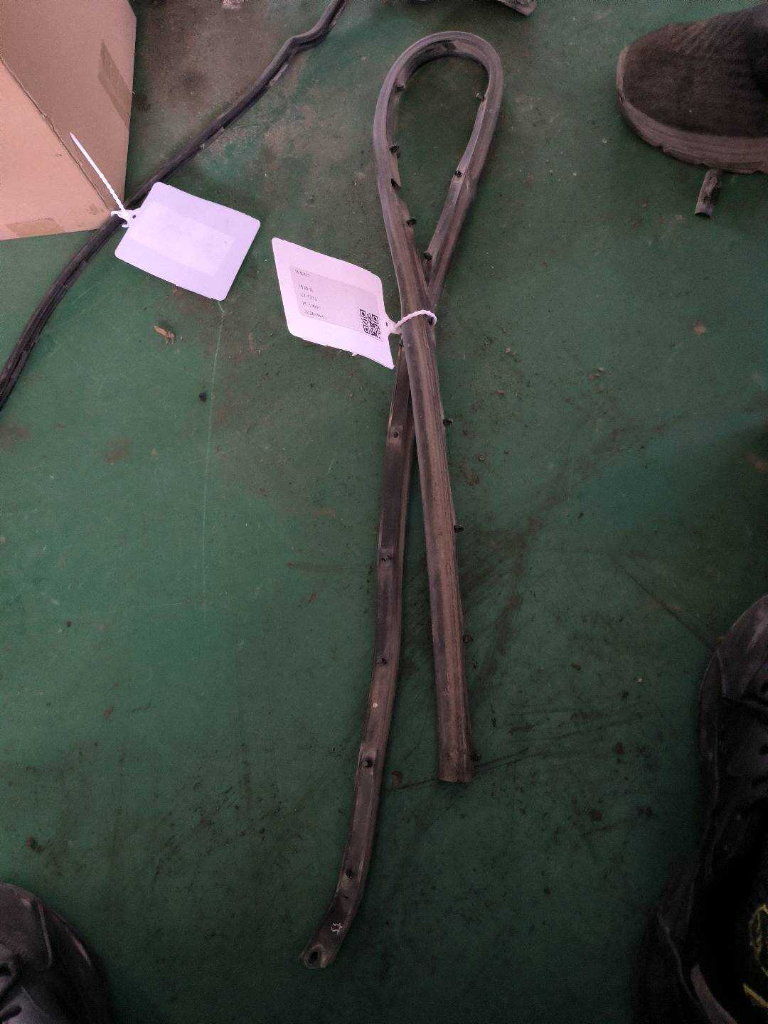 9674594980 后门密封胶条（右下）