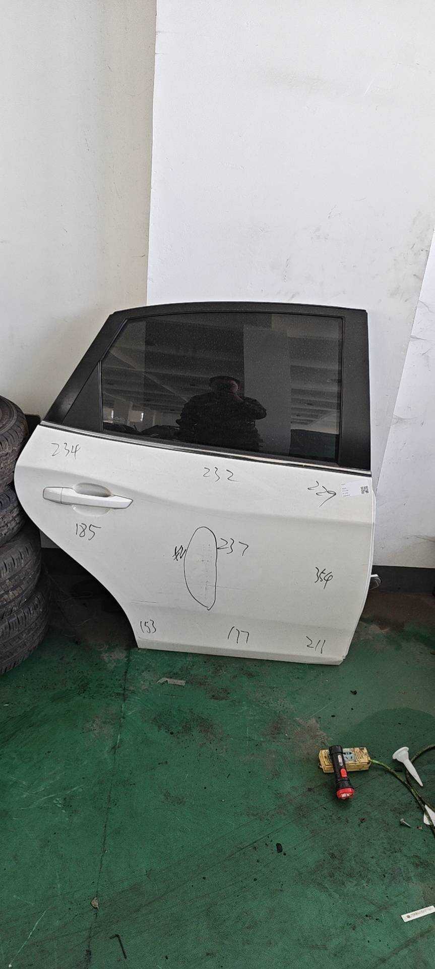 6201020FGM3 后门壳(右)