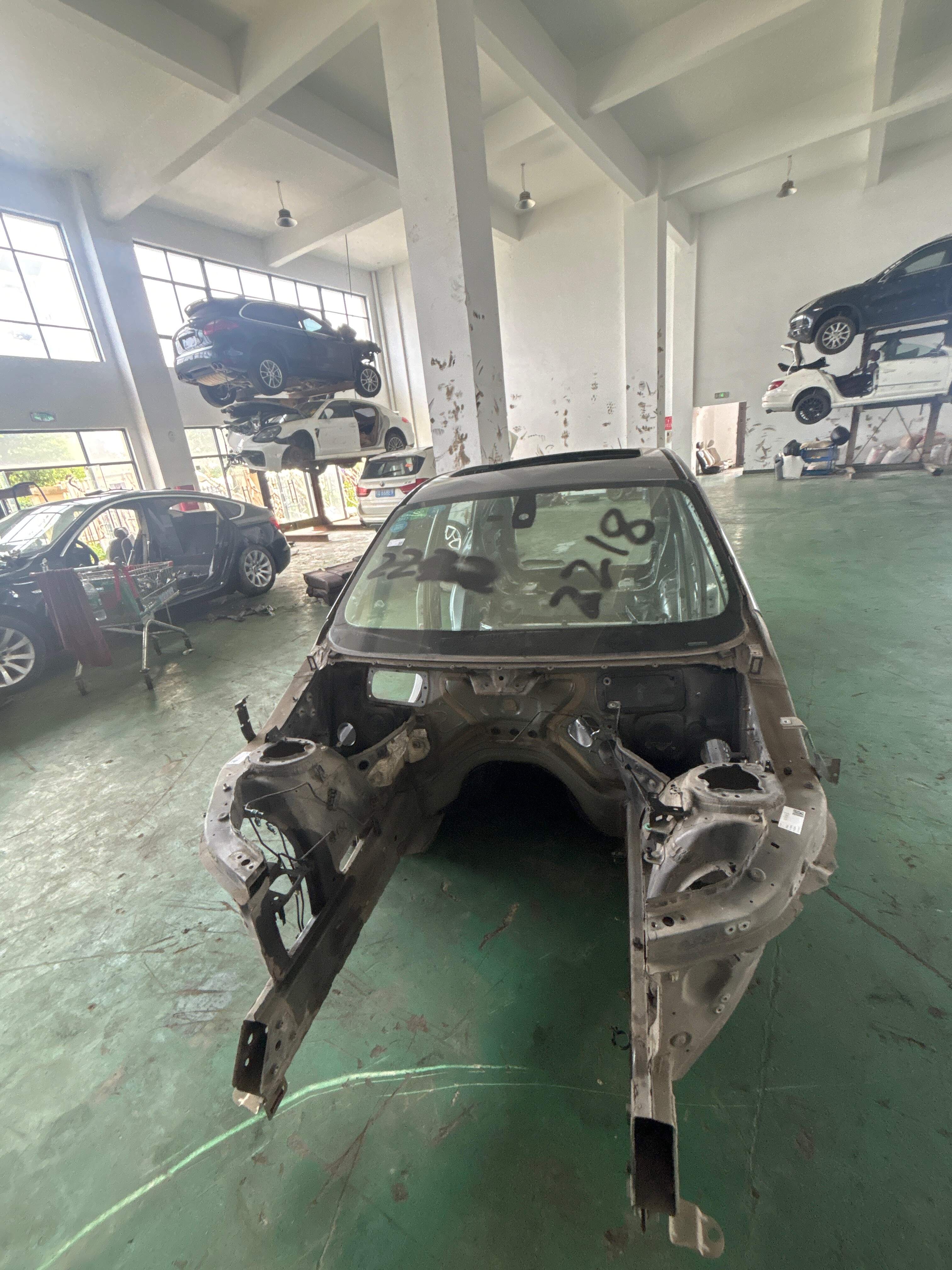 41007267472 Body Assembly (Body Shell)