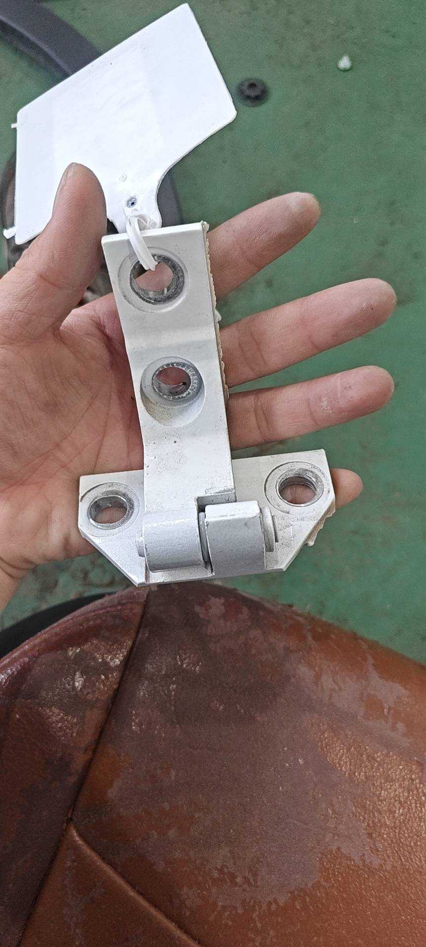 1062031134 左后车门铰链总成(下)