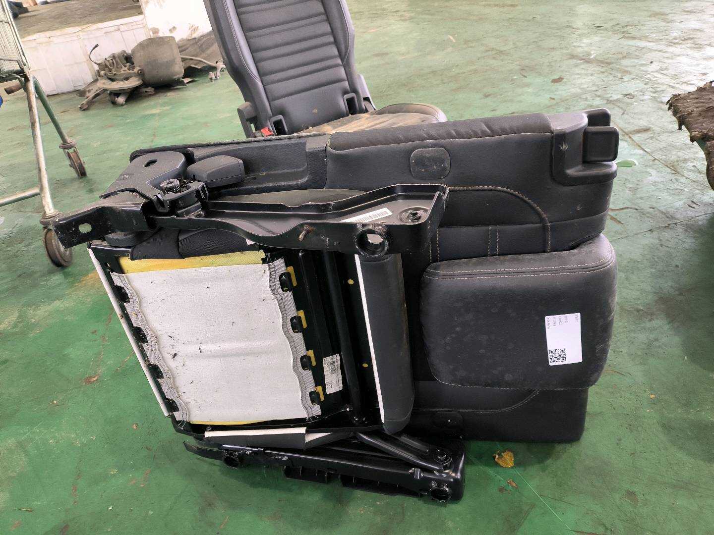 5TD885775A 第三排后座椅(左)