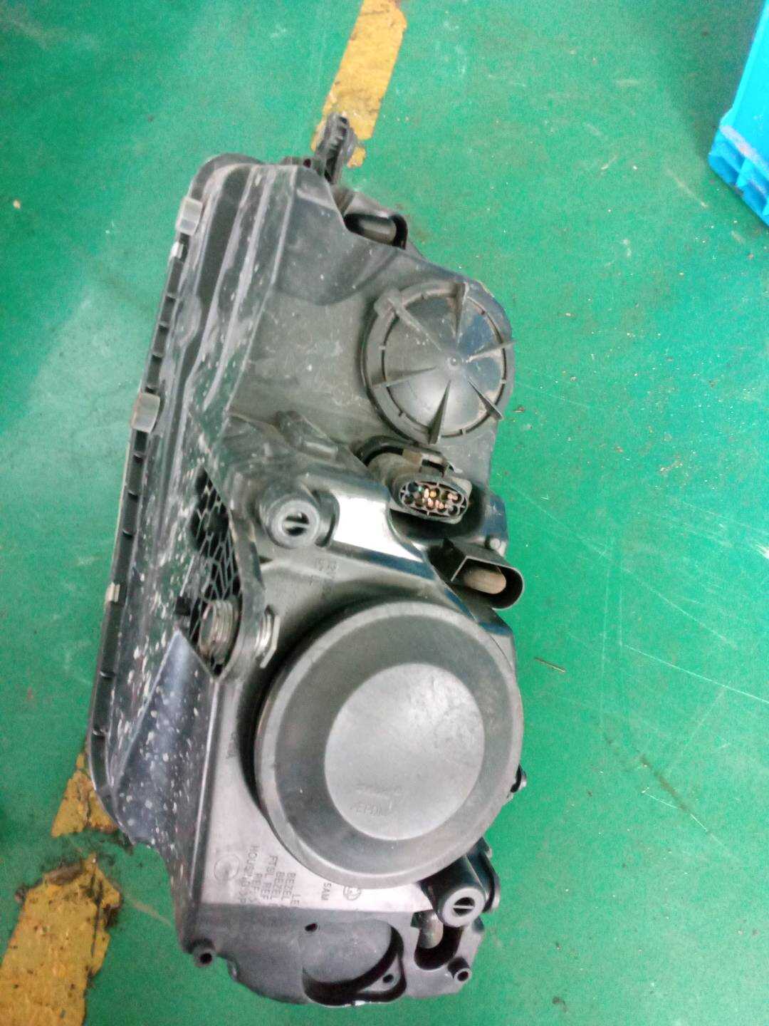 5ED941018 Headlight Assembly, Right