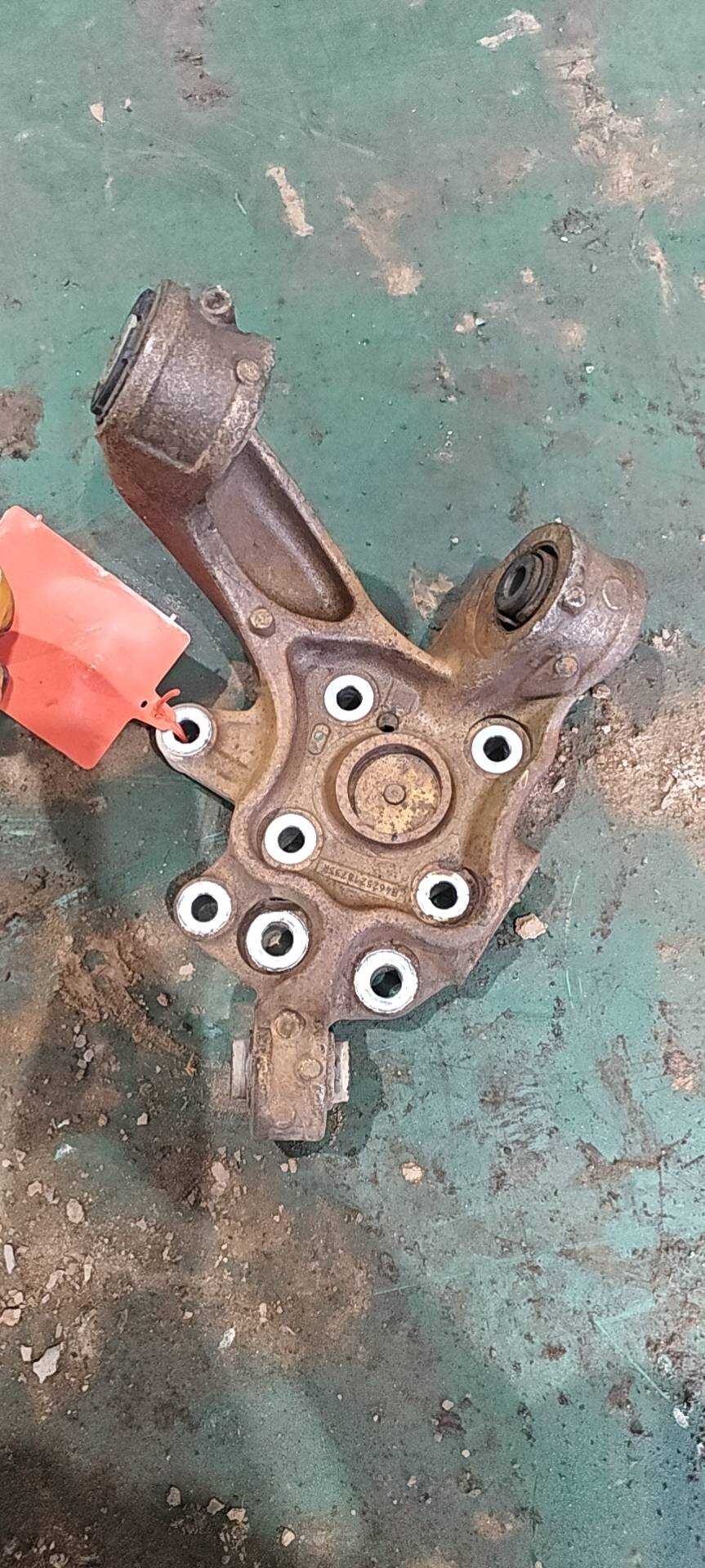 52210T0BA00 右后节臂