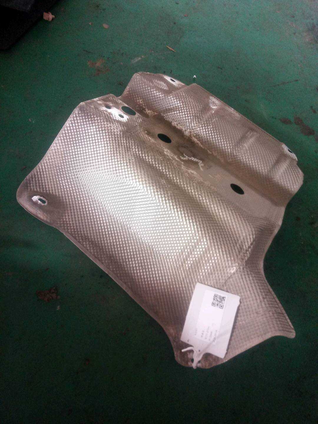 8F0804171 Exhaust Pipe Heat Shield, Rear Left
