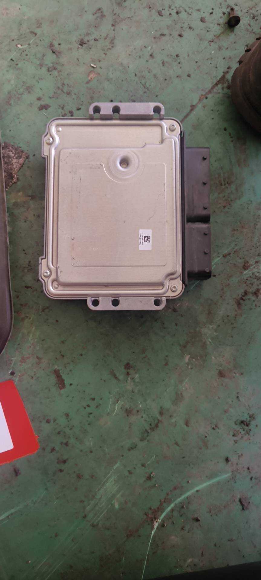 BB5Z12A650AANFC 发动机电脑