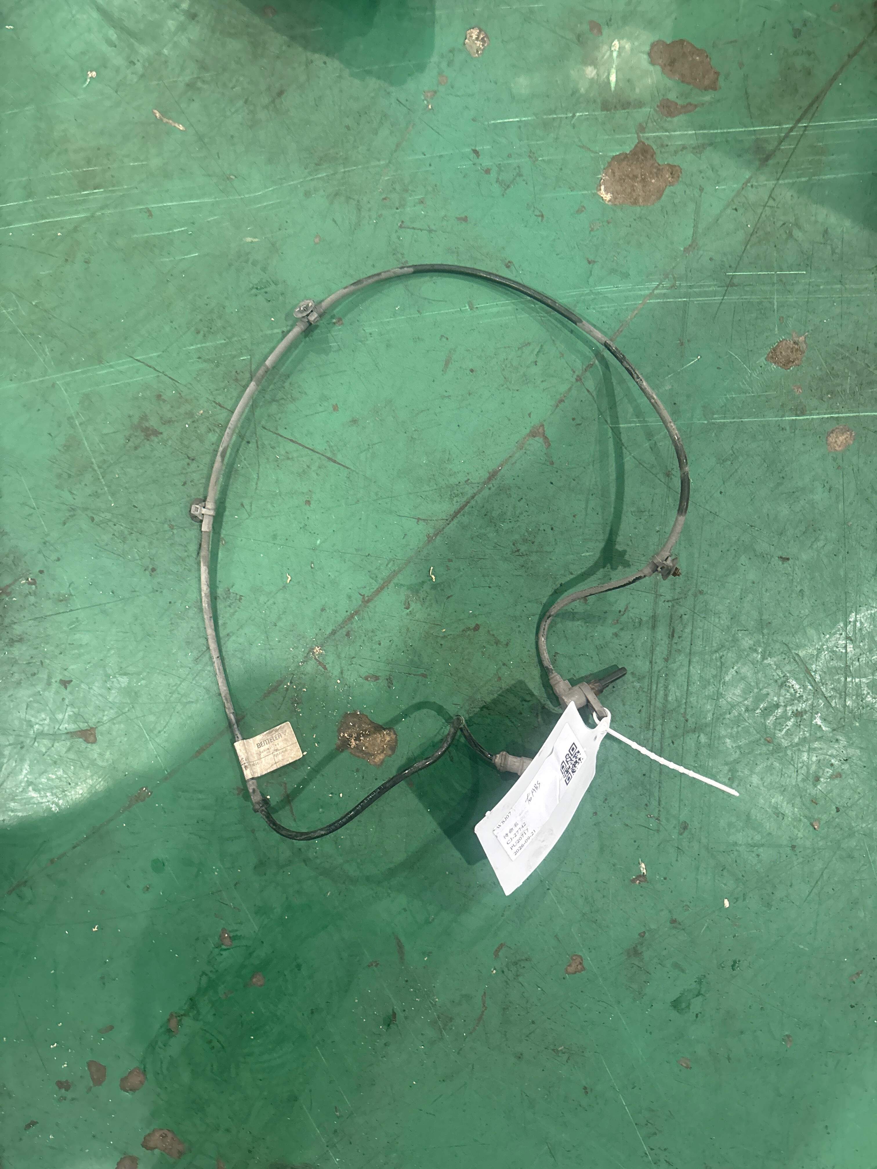 A6394409834 ABS后轮传感器(右)