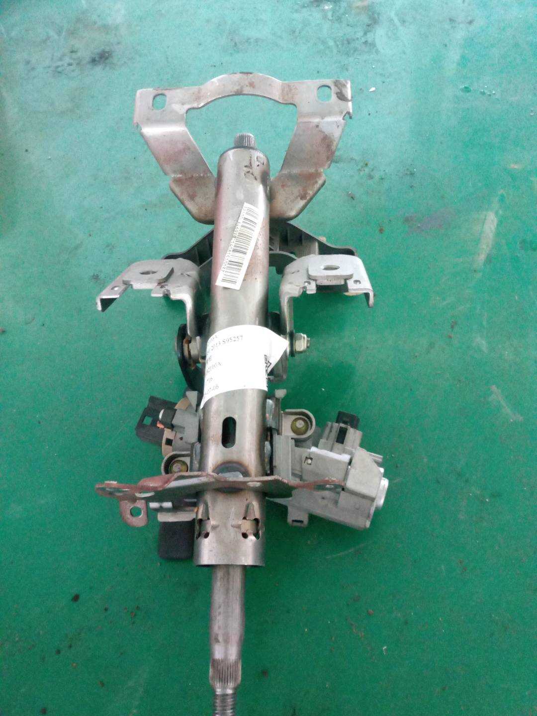 FA0132100A 转向管柱