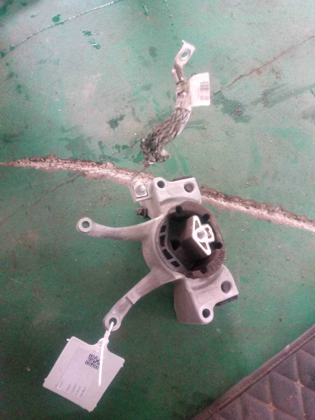 22326862578 变速器机脚胶