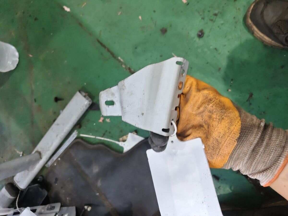 5K0880572 Support Bracket