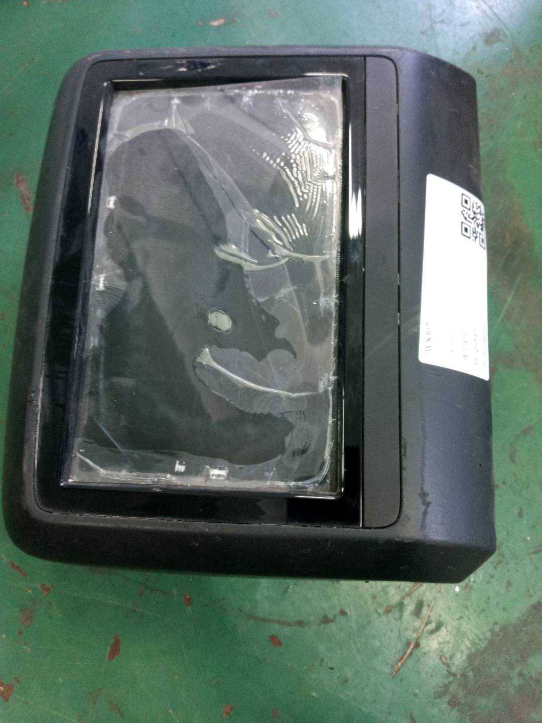 A22187068899116 前座椅头枕显示器(右)