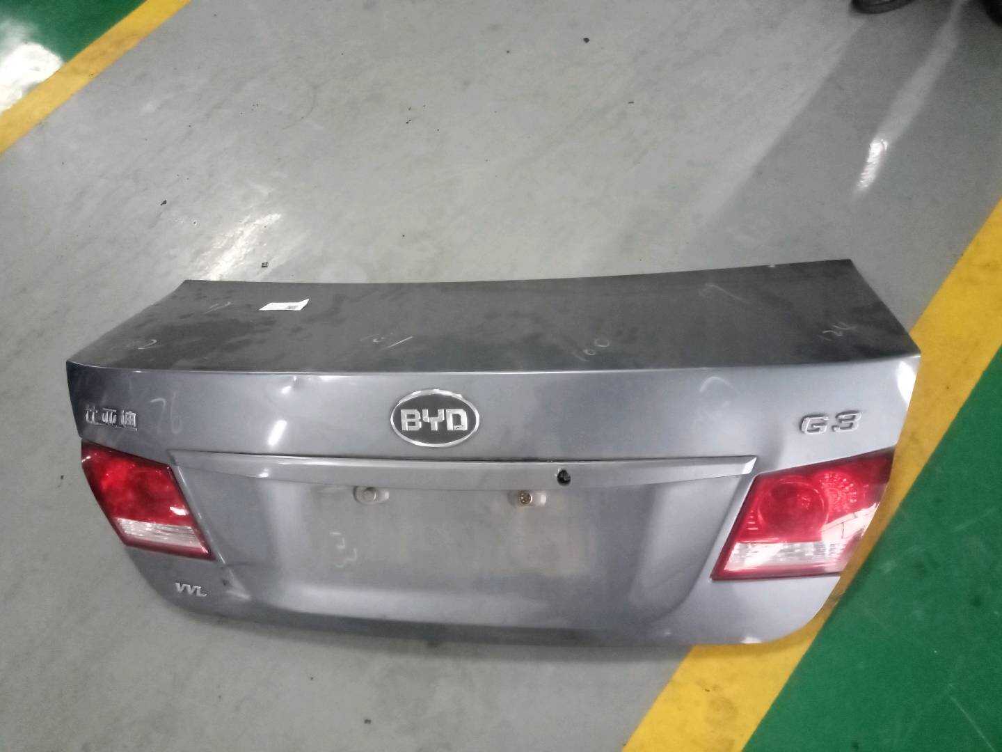 1016318800 尾盖总成