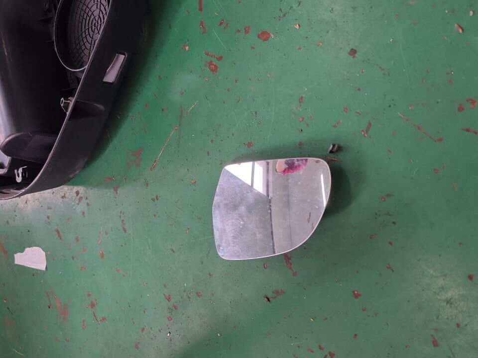 4F0857535AF 倒车镜片（左）