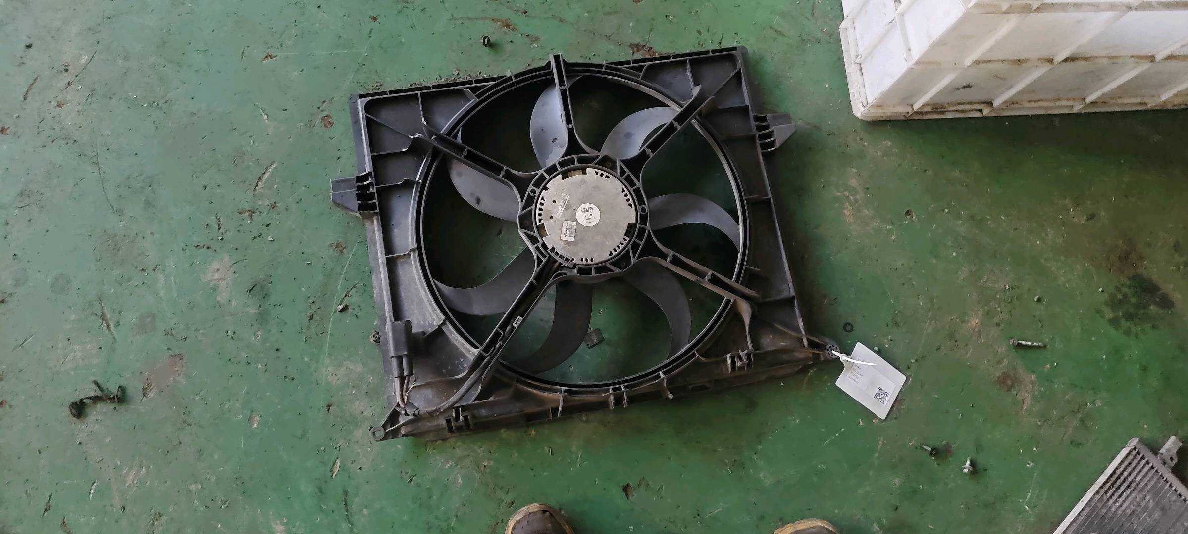 A2519063900 水箱电子扇总成