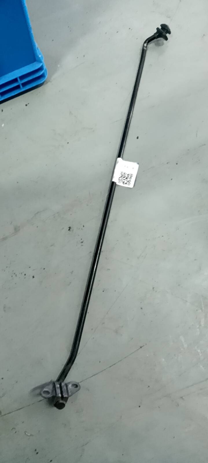 811701F000 前机盖撑杆