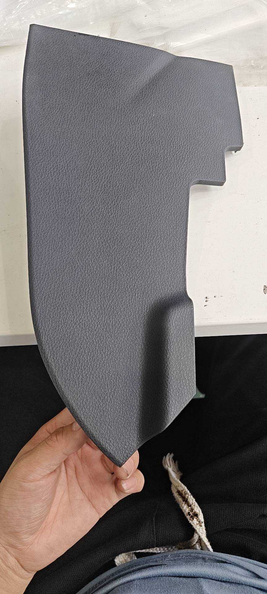 6041106900742 Center Console Right Front Panel