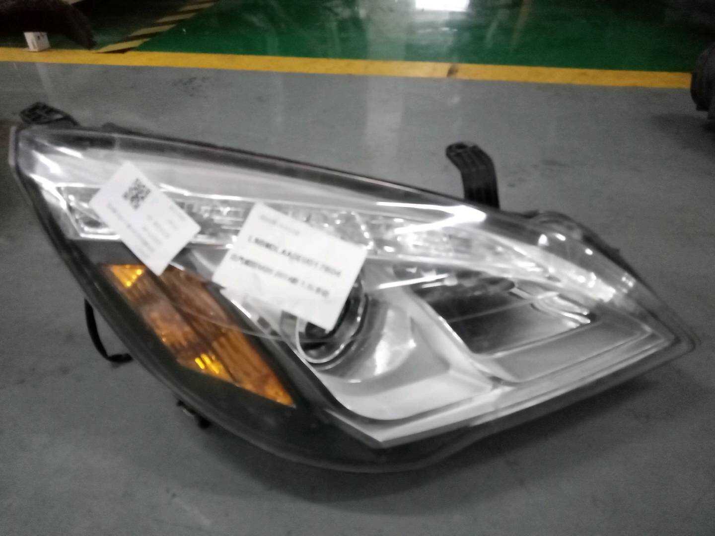 41210020B01000 前大灯总成（右）