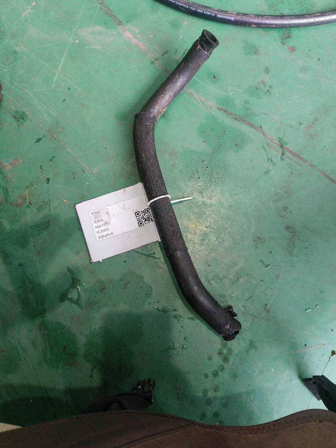 32416767949 转向助力泵油壶出油管转向助力泵进油管