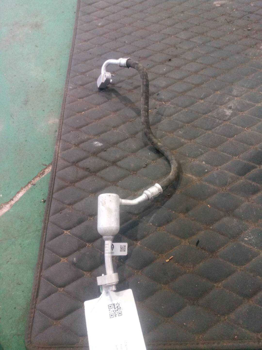 64539362745 高压管路 压缩机-冷凝器