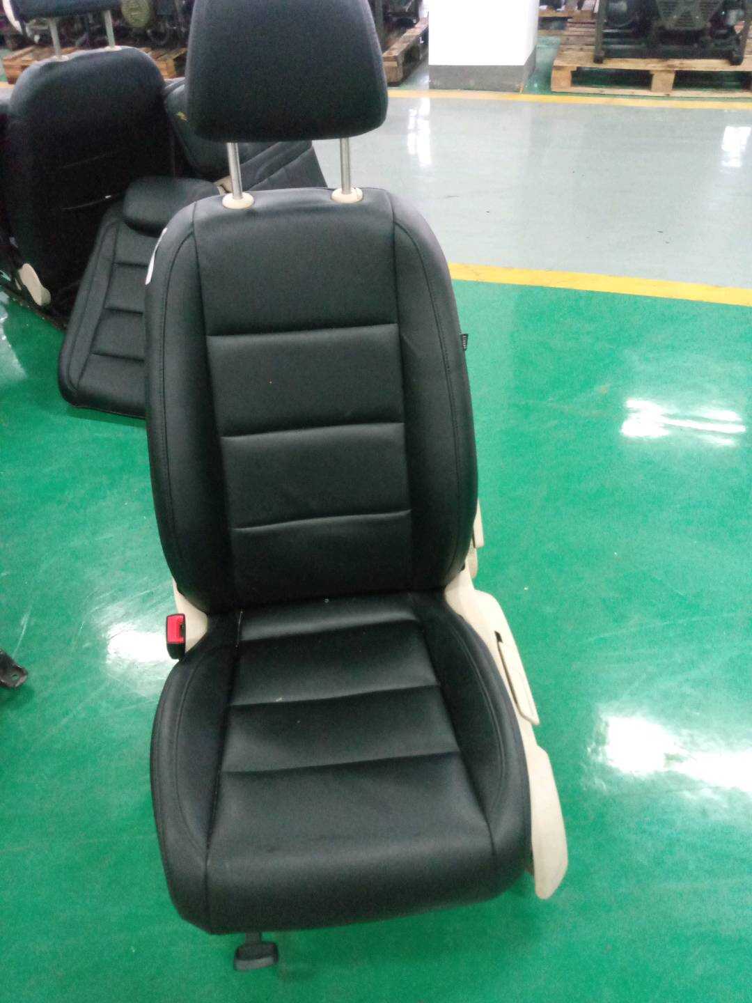 L5KD881021BZTR 驾驶员座椅总成
